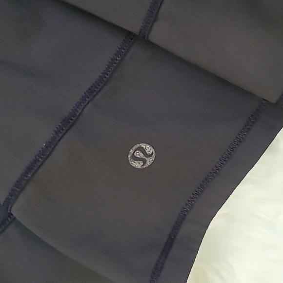 Lululemon Black Pleated Athletic Skort Women’s Tennis Golf Running Skirt - Picture 6 of 7